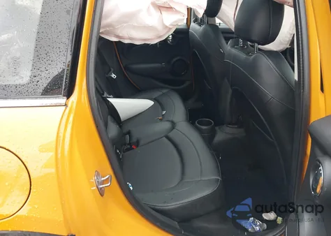 2015 Mini Hardtop Cooper из США, поврежденный, VIN WMWXS5C54FT833253